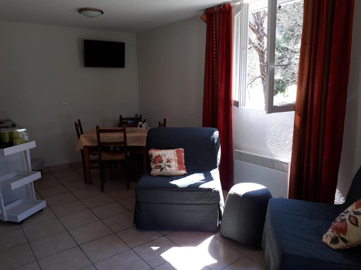 Logis Hotel Le Ceans Orpierre Luaran gambar