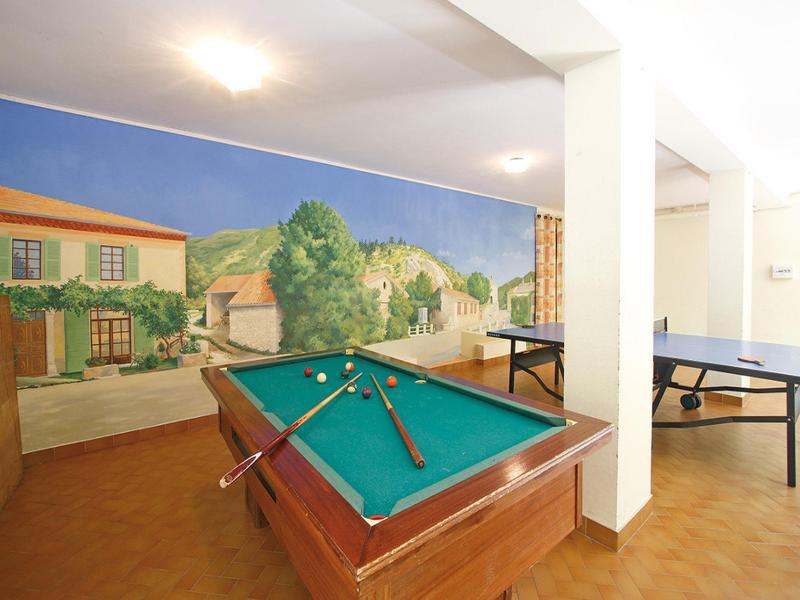 Logis Hotel Le Ceans Orpierre Luaran gambar