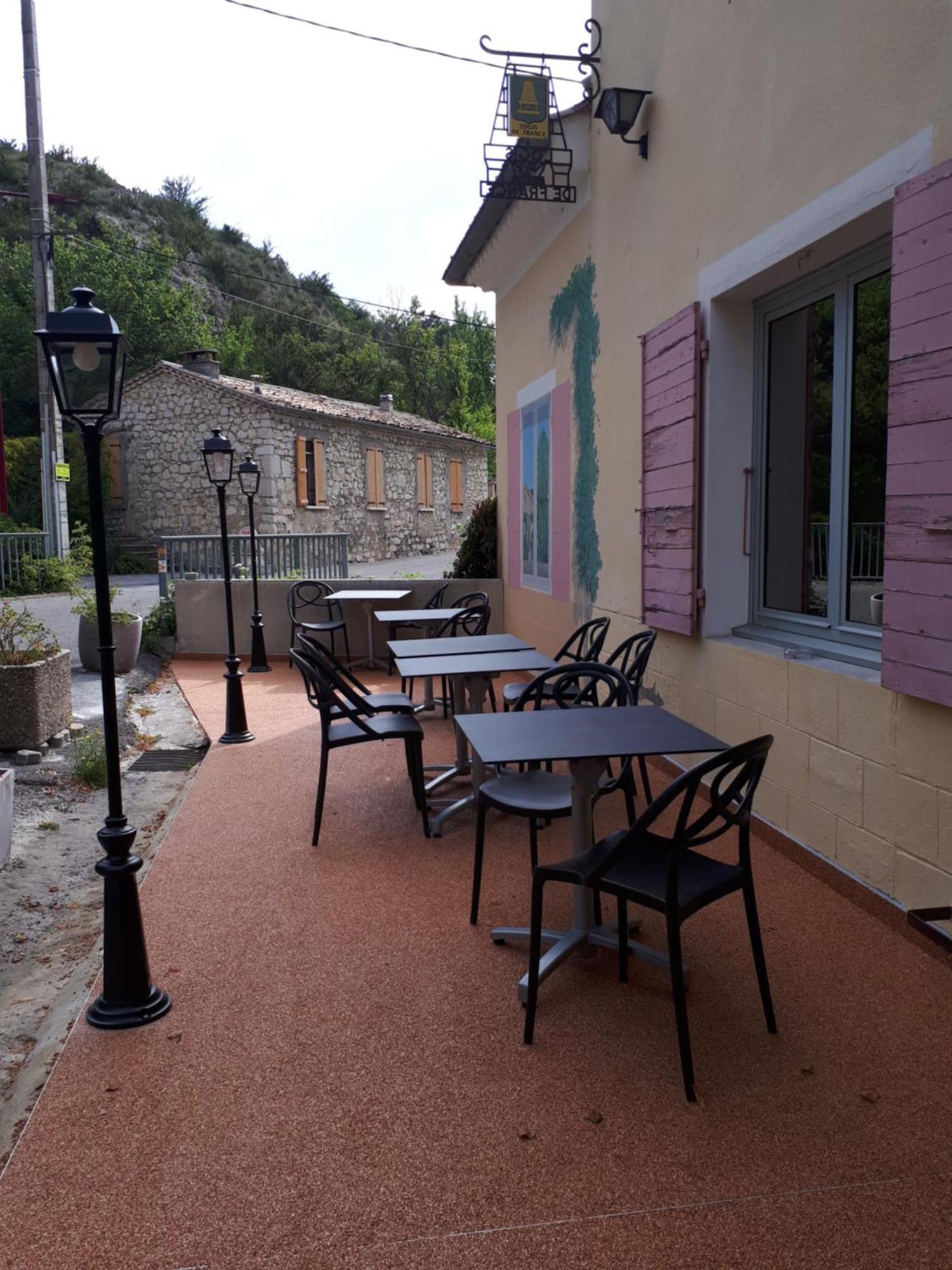Logis Hotel Le Ceans Orpierre Luaran gambar