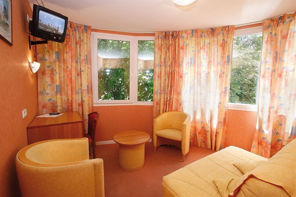 Logis Hotel Le Ceans Orpierre Luaran gambar